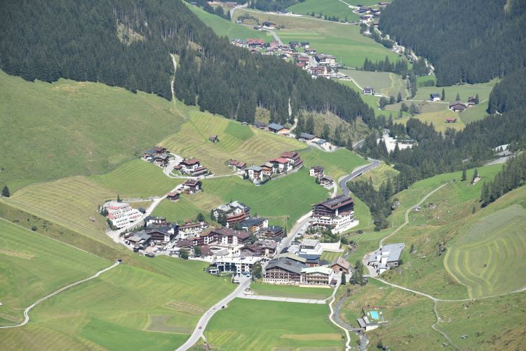 Hintertux weit unten Hintertux weit unten