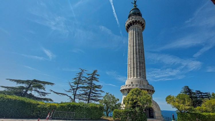 Leuchtturm Faro della Vittoria Triest Leuchtturm Faro della Vittoria Triest