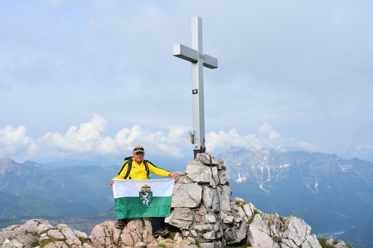 Gipfelkreuz auf 1910m Gipfelkreuz auf 1910m