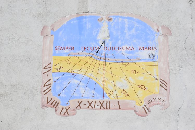 Sonnenuhr sommer Winter