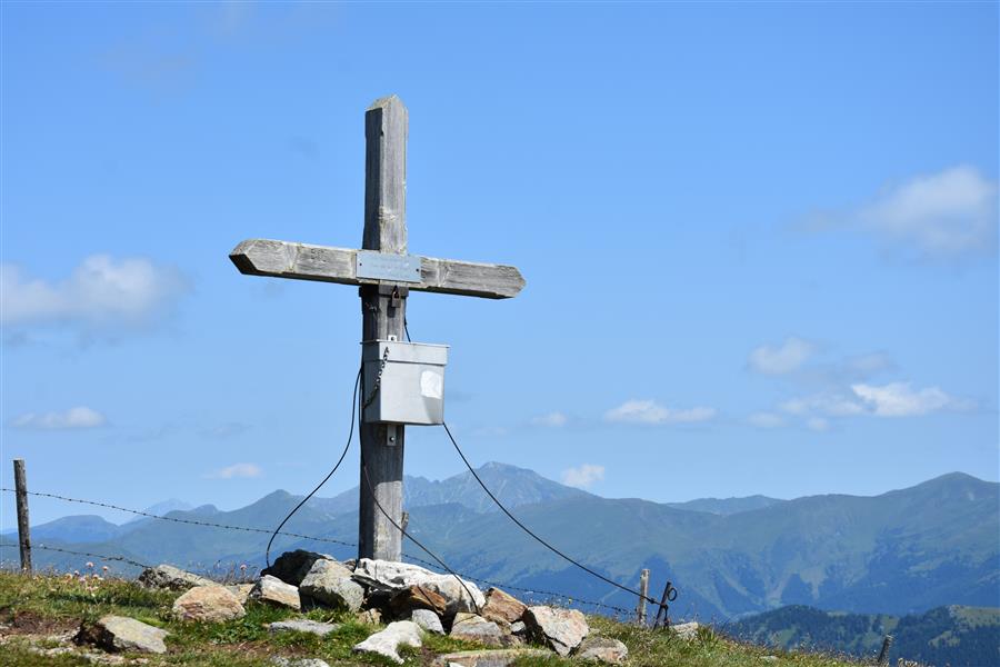 Ziel eins Niederer Zinken 2205m Ziel eins Niederer Zinken 2205m