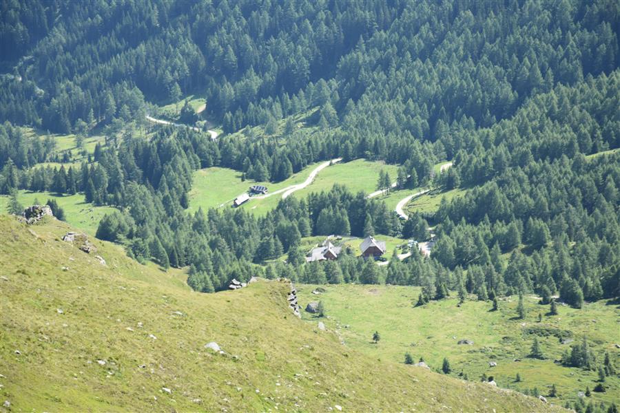 Grillhütte, von hier geht es auch nach oben Grillhütte, von hier geht es auch nach oben