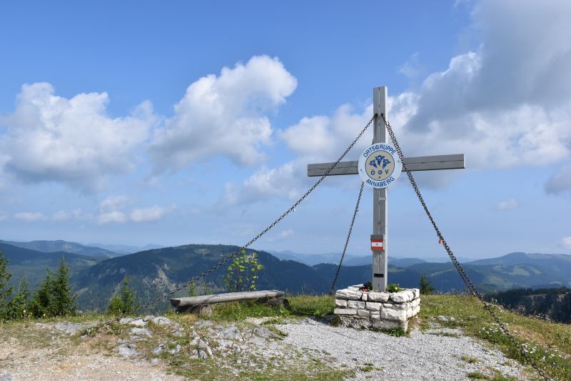 Gipfelkreuz 1380m