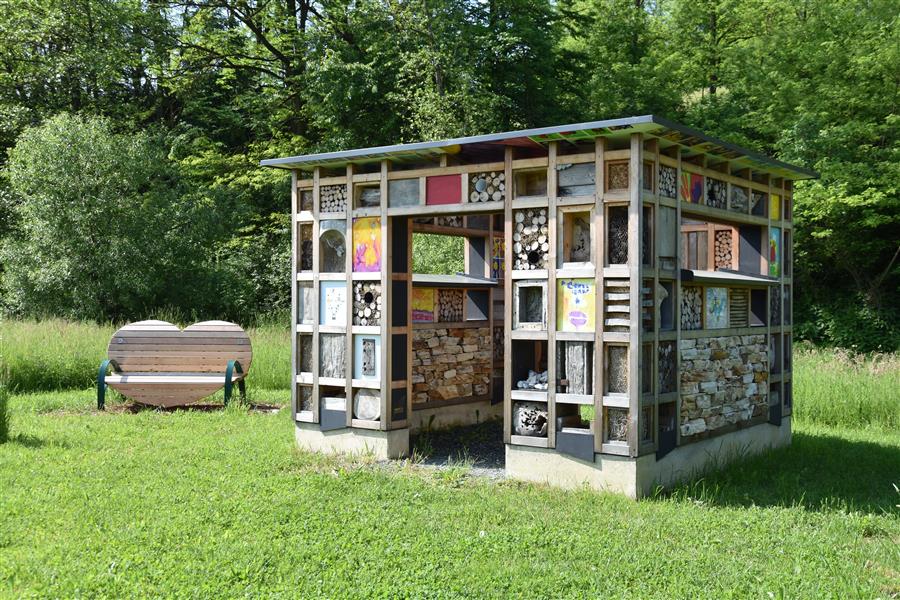 Insektenhotel, 3,5x3,5x2,7m Insektenhotel, 3,5x3,5x2,7m